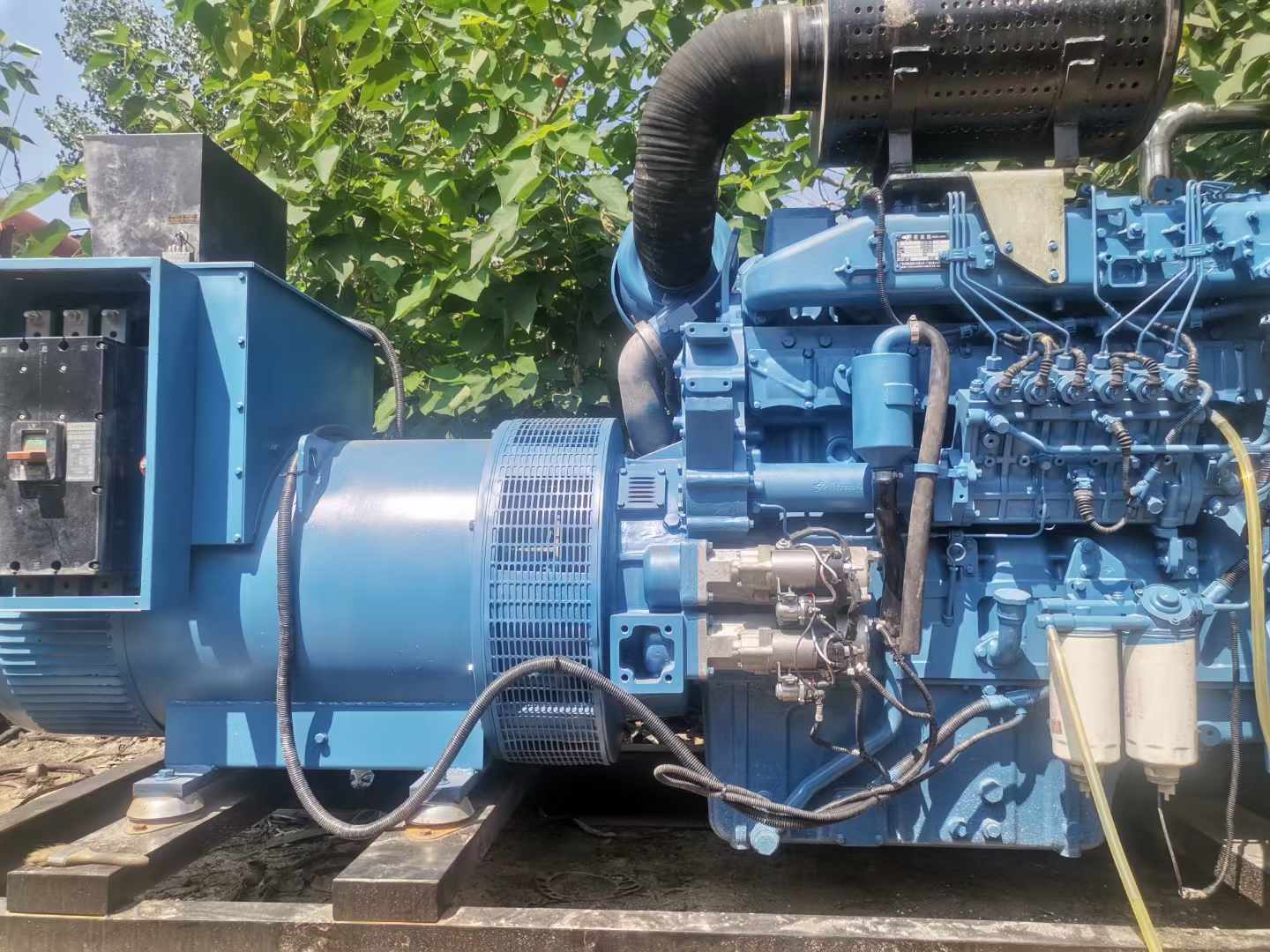 聂荣详细说明降低 800kW 柴油发电机输出电流波动的方法