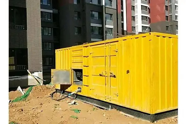 聂荣发电机租赁中燃油压力过低会对发动机的哪些部件造成损坏？