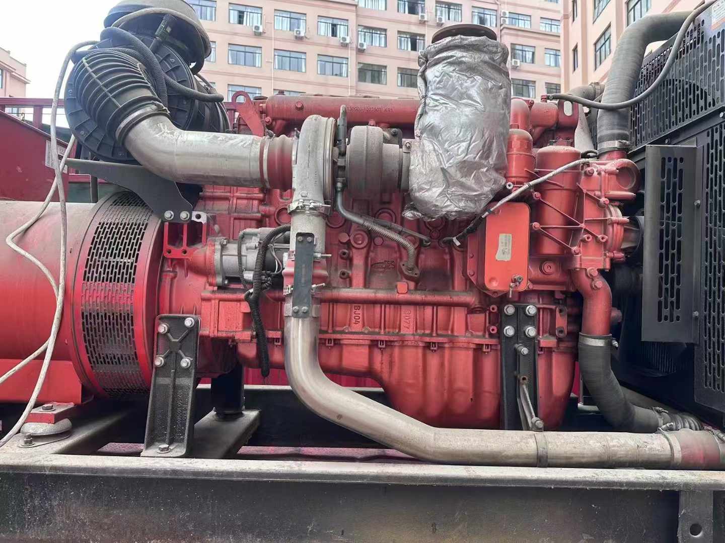 聂荣如何选择适合 600kW 柴油发电机组的过载保护器？
