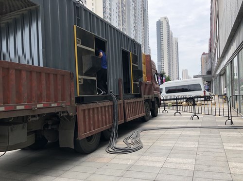 聂荣低温环境下，柴油发电机组电池充满电的具体时间受哪些因素影响？